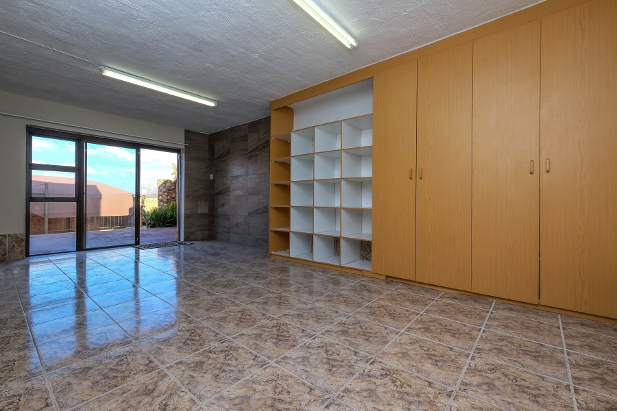 To Let 5 Bedroom Property for Rent in Chancliff Ridge Gauteng