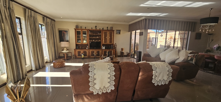 3 Bedroom Property for Sale in New Market Gauteng