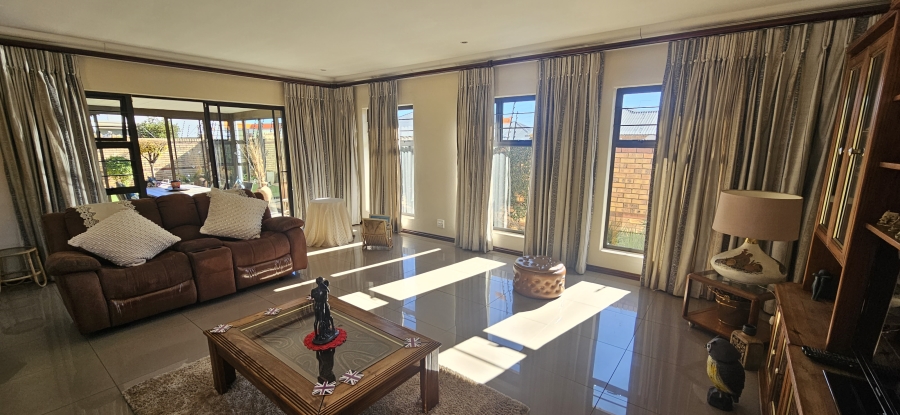3 Bedroom Property for Sale in New Market Gauteng