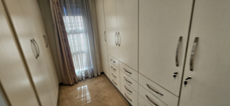 3 Bedroom Property for Sale in New Market Gauteng