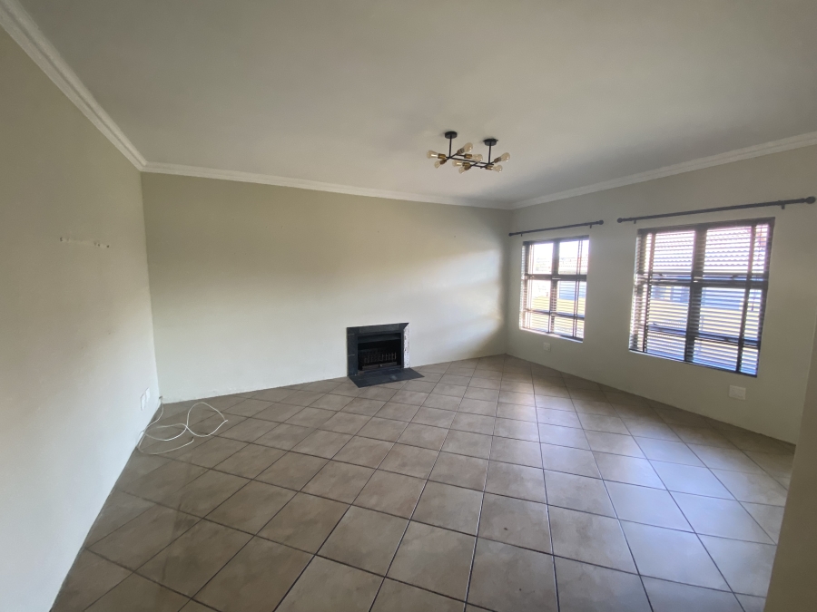 3 Bedroom Property for Sale in Glen Erasmia Gauteng