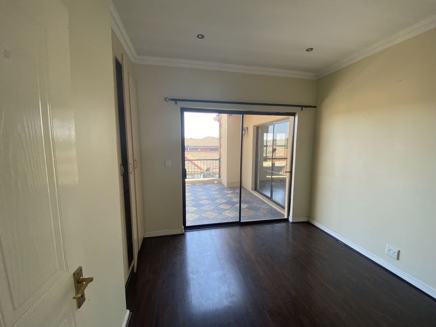 3 Bedroom Property for Sale in Glen Erasmia Gauteng