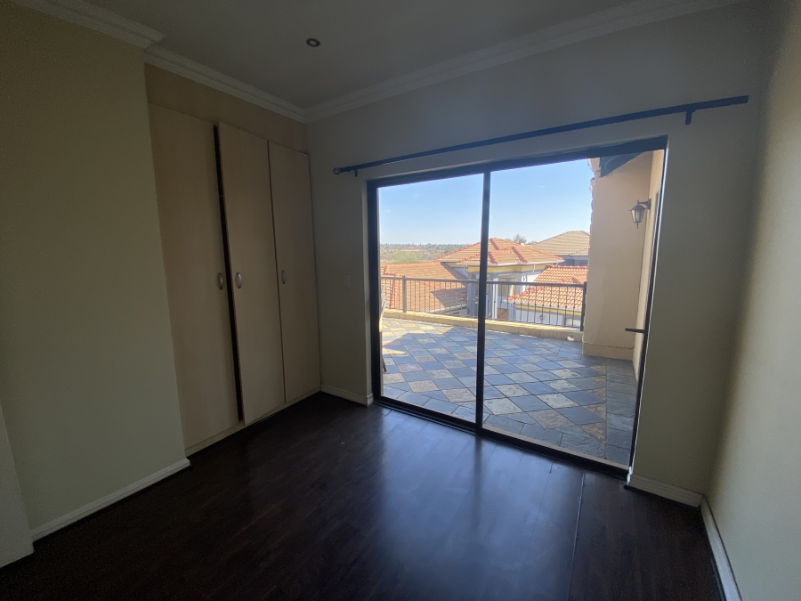 3 Bedroom Property for Sale in Glen Erasmia Gauteng