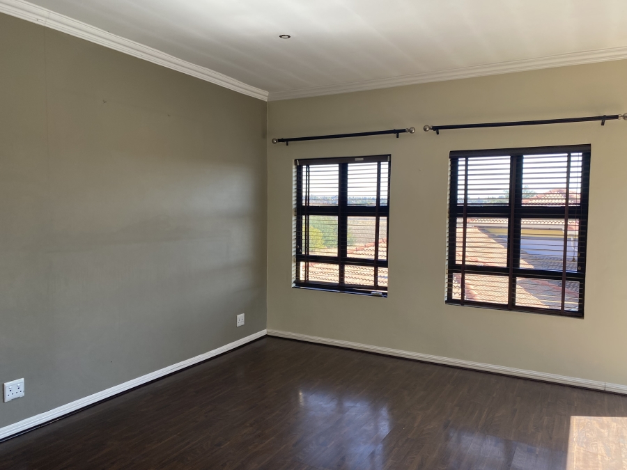 3 Bedroom Property for Sale in Glen Erasmia Gauteng