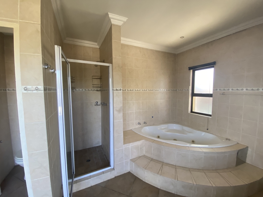 3 Bedroom Property for Sale in Glen Erasmia Gauteng