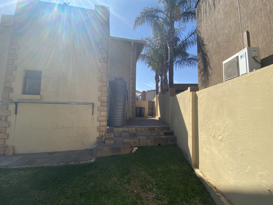 3 Bedroom Property for Sale in Glen Erasmia Gauteng