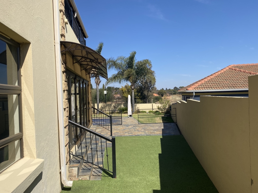 3 Bedroom Property for Sale in Glen Erasmia Gauteng