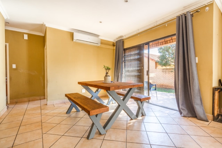 To Let 2 Bedroom Property for Rent in Willow Park Manor Gauteng