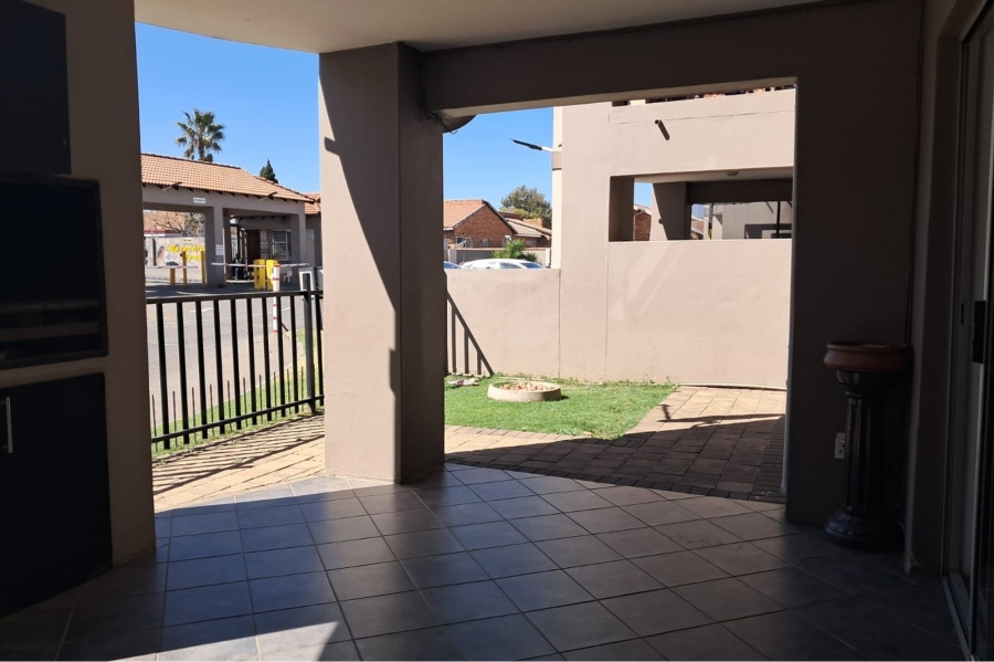 To Let 2 Bedroom Property for Rent in Van Dyk Park Gauteng