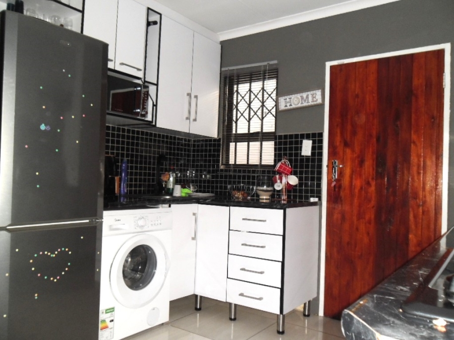 2 Bedroom Property for Sale in Windmill Park Gauteng