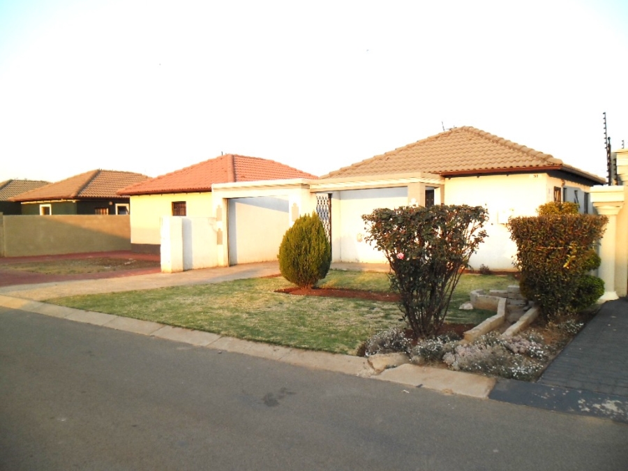 2 Bedroom Property for Sale in Windmill Park Gauteng