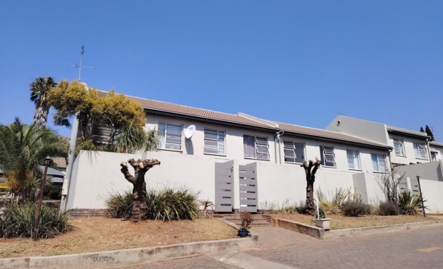 3 Bedroom Property for Sale in Bedford Gardens Gauteng