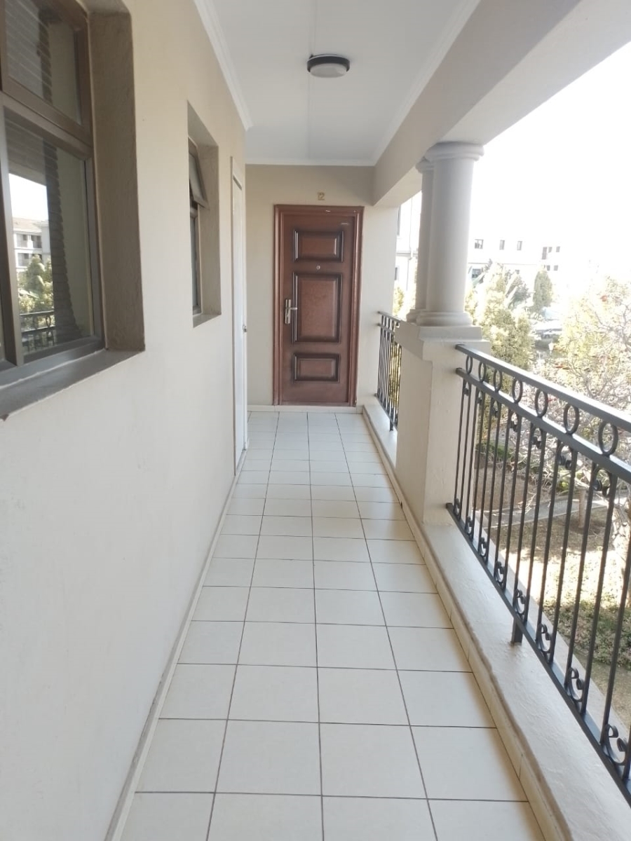2 Bedroom Property for Sale in Noordwyk Gauteng
