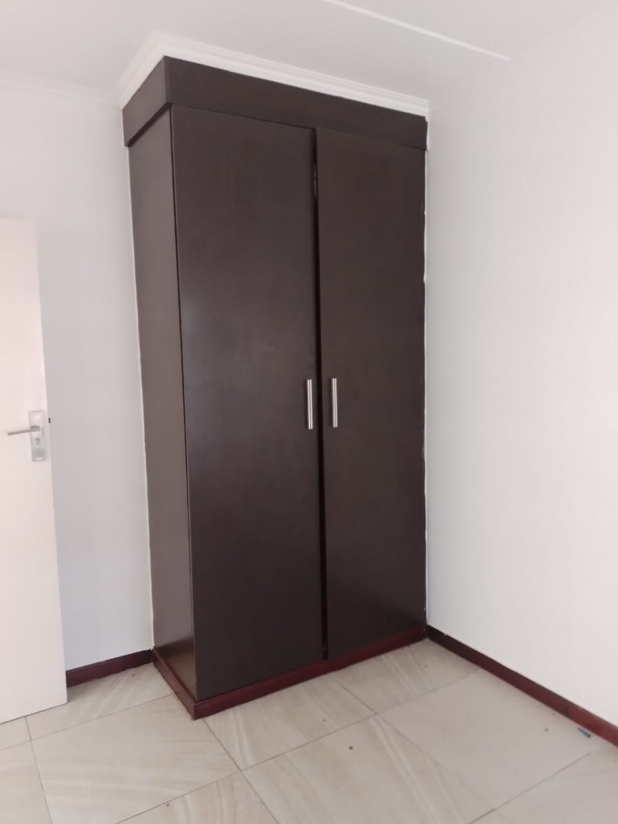 2 Bedroom Property for Sale in Noordwyk Gauteng
