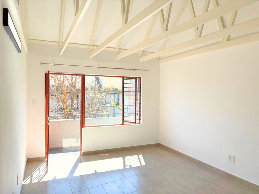 To Let 1 Bedroom Property for Rent in Sunninghill Gauteng