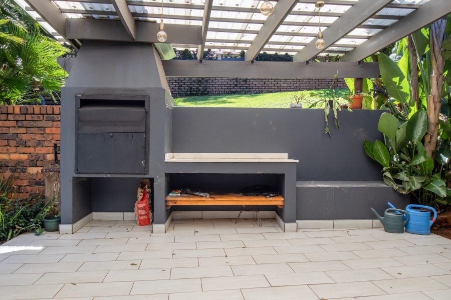 To Let 4 Bedroom Property for Rent in Wilro Park Gauteng