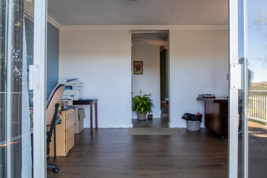 To Let 4 Bedroom Property for Rent in Wilro Park Gauteng