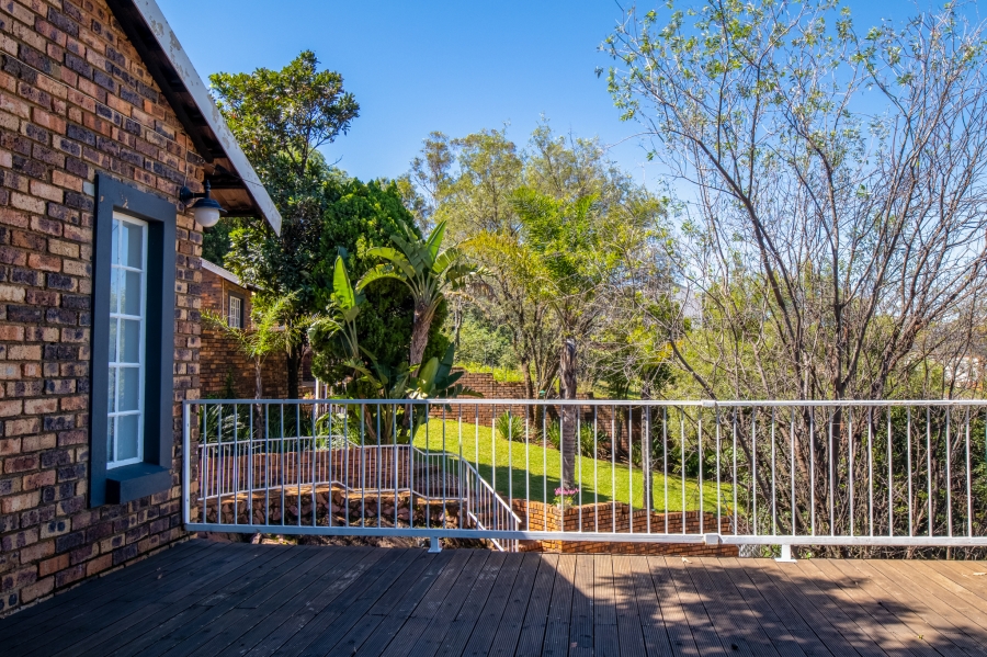 To Let 4 Bedroom Property for Rent in Wilro Park Gauteng