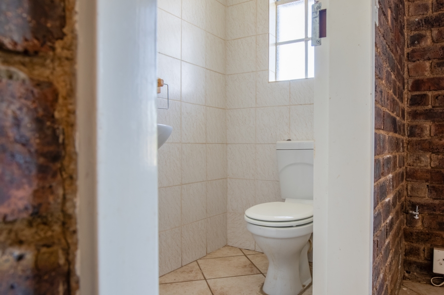 To Let 4 Bedroom Property for Rent in Wilro Park Gauteng