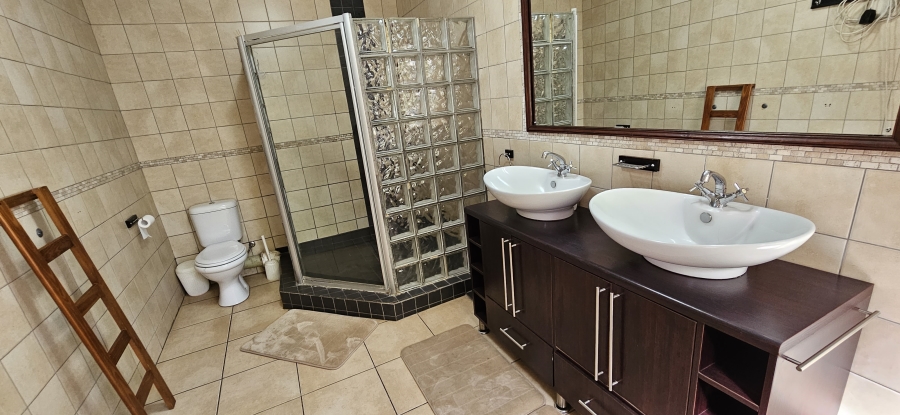3 Bedroom Property for Sale in New Redruth Gauteng