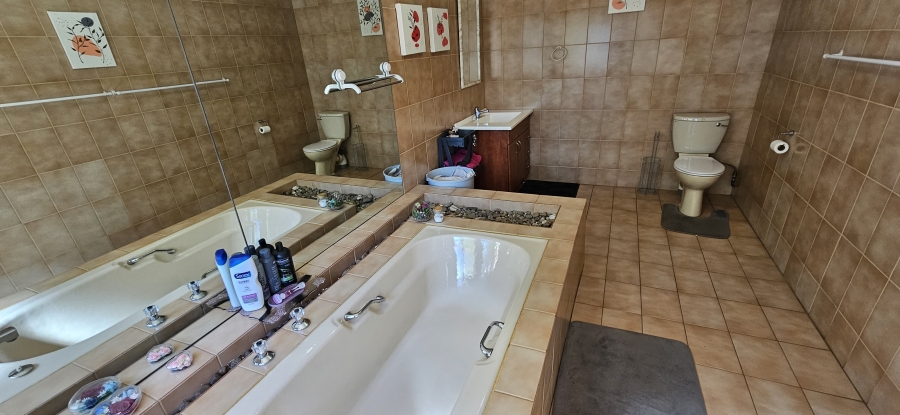 3 Bedroom Property for Sale in New Redruth Gauteng