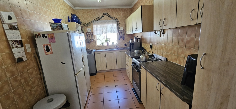 3 Bedroom Property for Sale in New Redruth Gauteng
