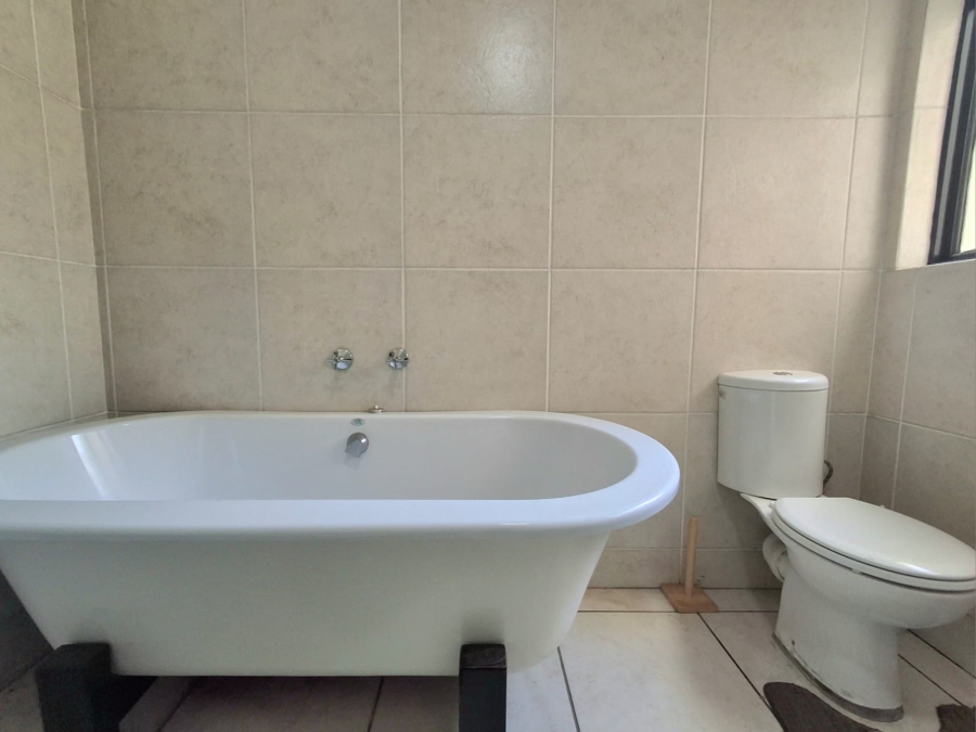 2 Bedroom Property for Sale in Greenstone Hill Gauteng