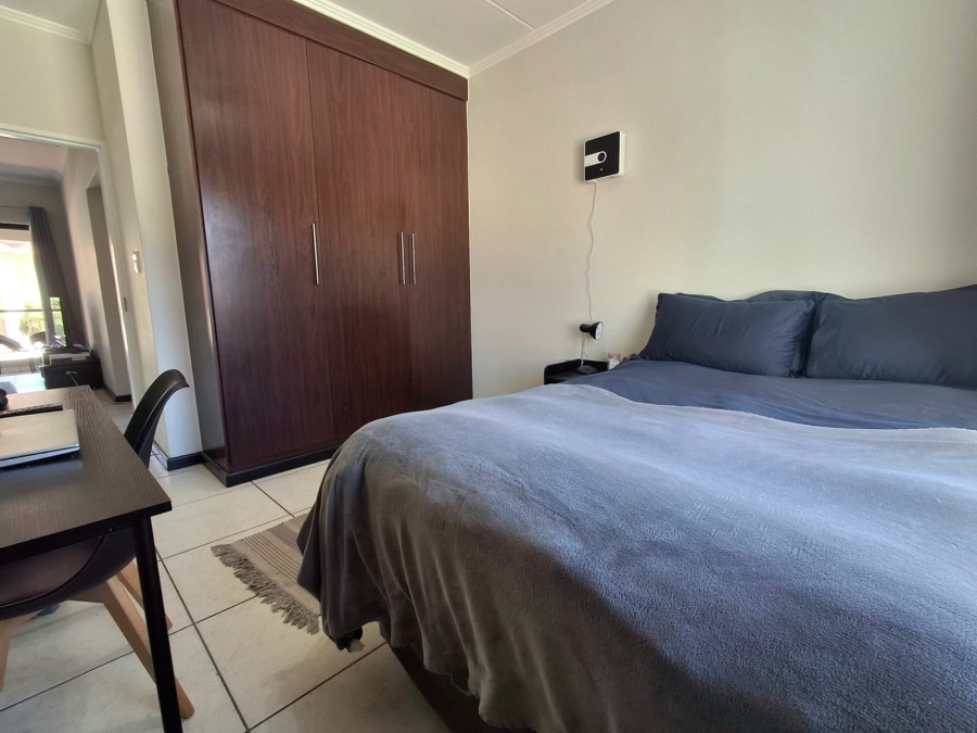 2 Bedroom Property for Sale in Greenstone Hill Gauteng
