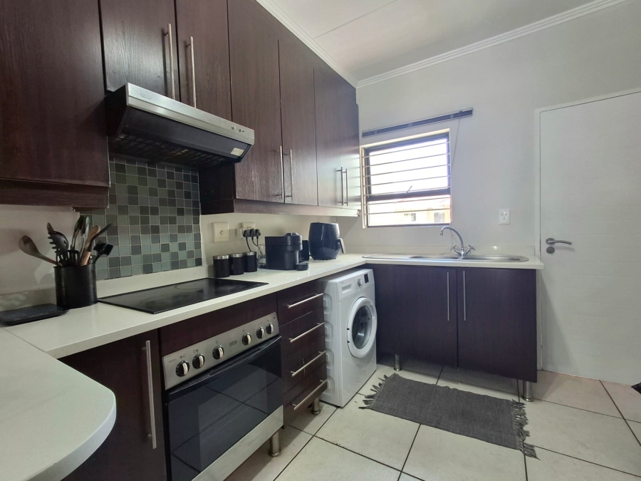 2 Bedroom Property for Sale in Greenstone Hill Gauteng