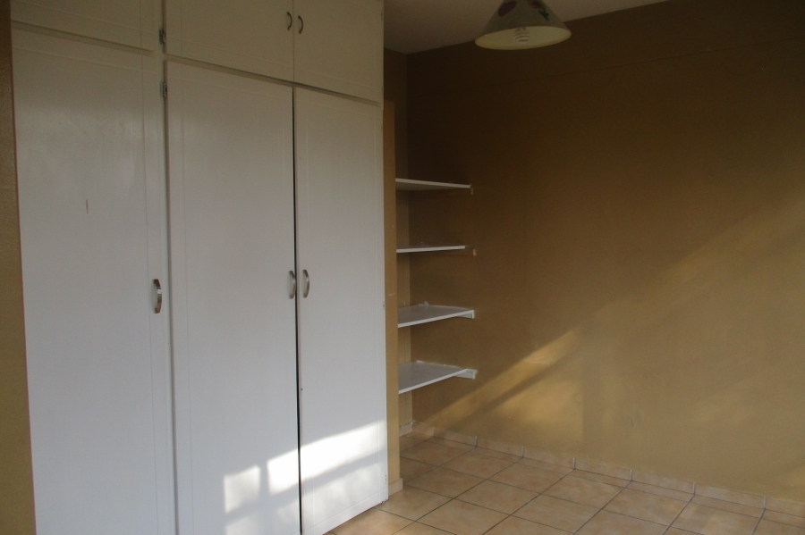 2 Bedroom Property for Sale in Birchleigh Gauteng