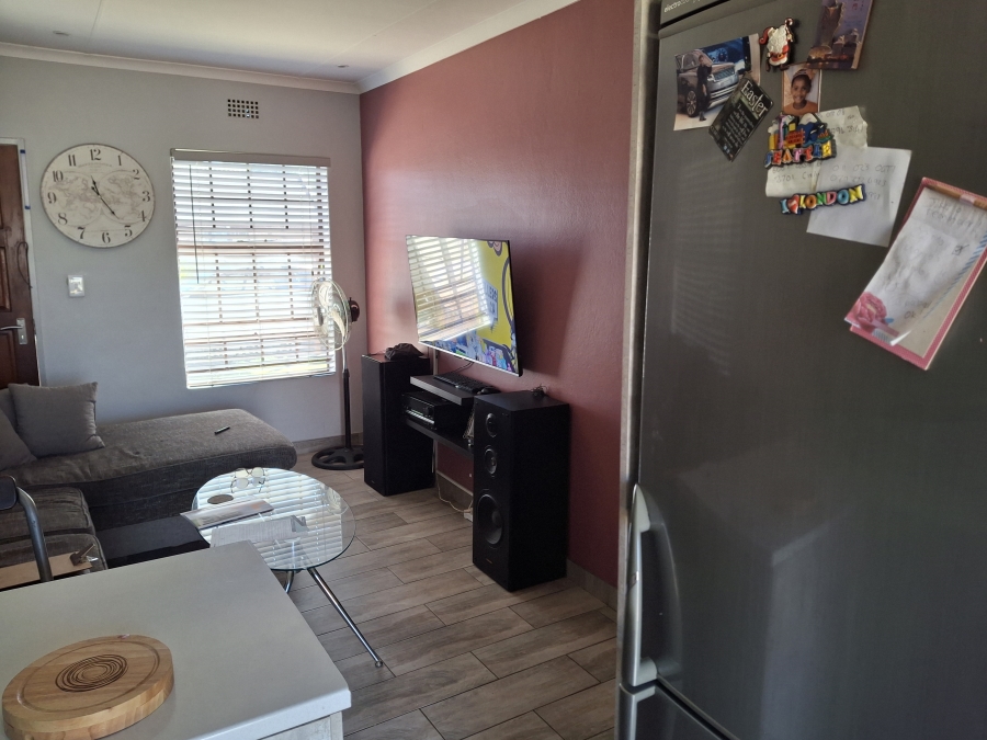 3 Bedroom Property for Sale in Clayville Gauteng