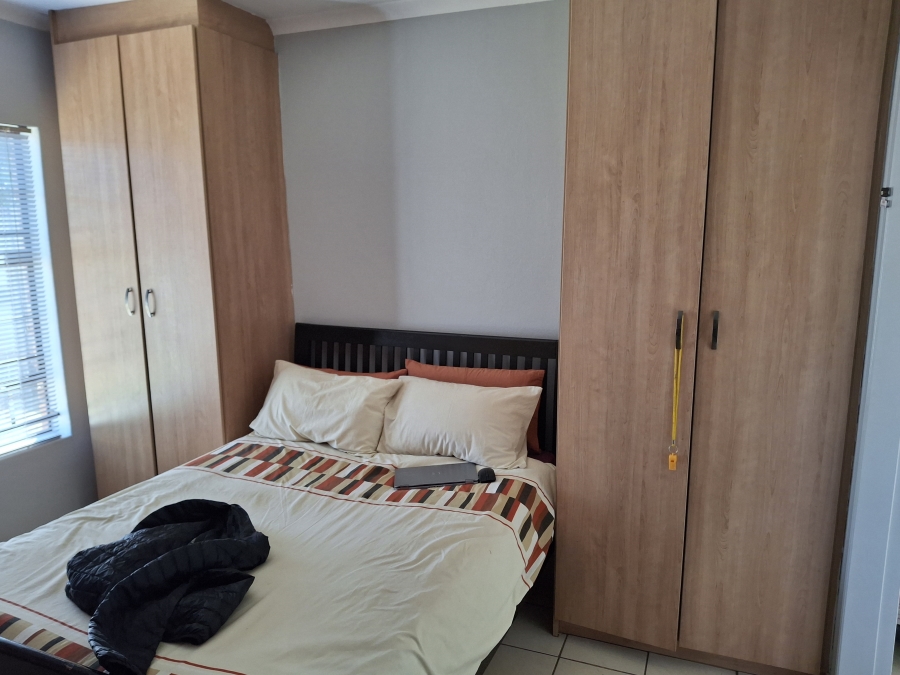 3 Bedroom Property for Sale in Clayville Gauteng
