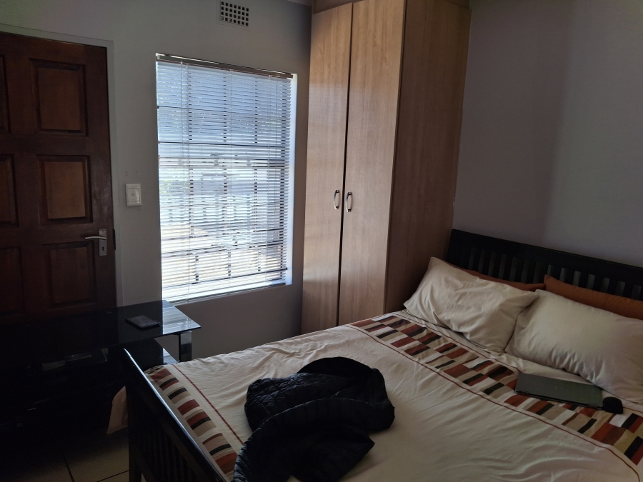3 Bedroom Property for Sale in Clayville Gauteng