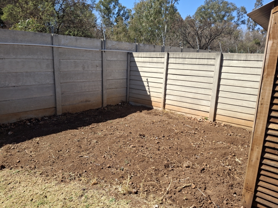 3 Bedroom Property for Sale in Clayville Gauteng