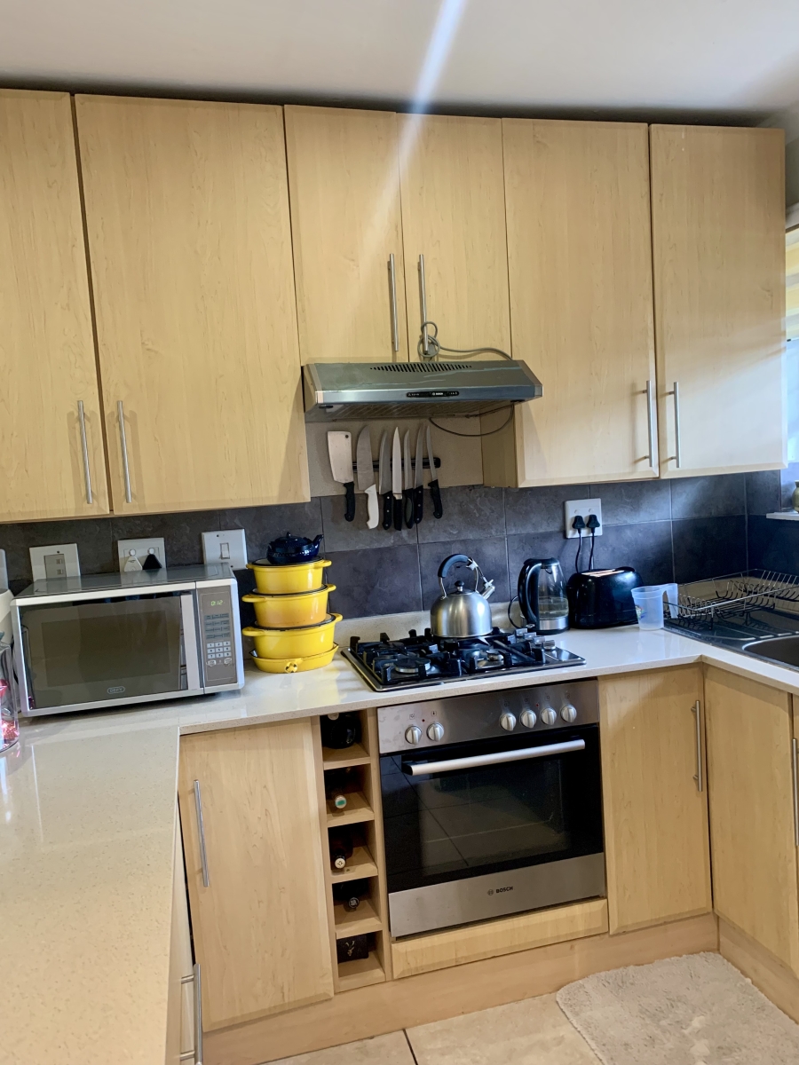 2 Bedroom Property for Sale in Fourways Gardens Gauteng