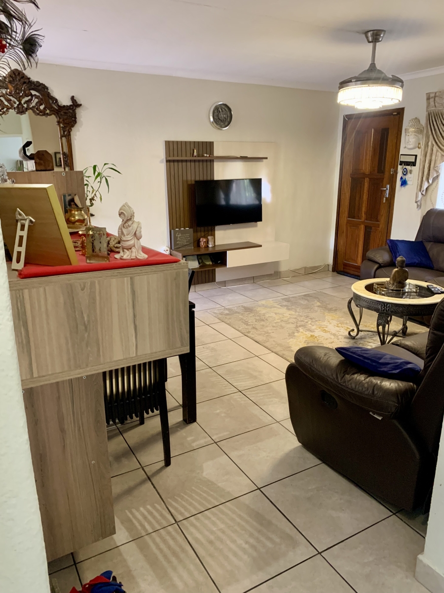 2 Bedroom Property for Sale in Fourways Gardens Gauteng