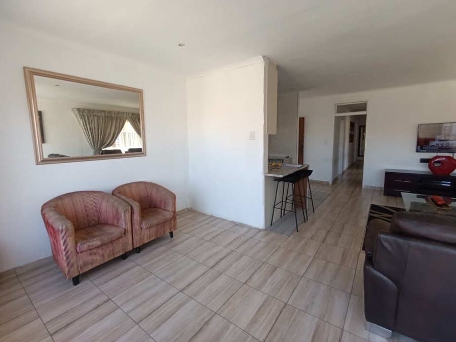 4 Bedroom Property for Sale in Verwoerdpark Gauteng