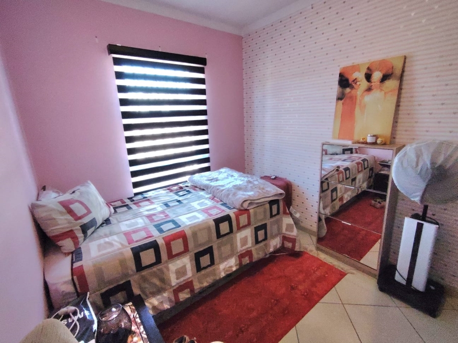 2 Bedroom Property for Sale in The Reeds Gauteng