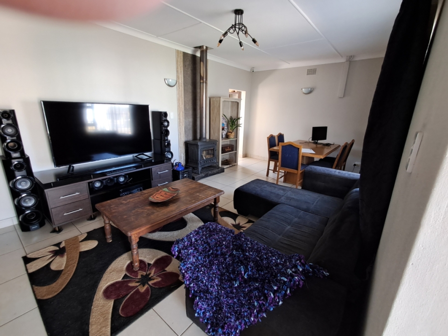 3 Bedroom Property for Sale in Homestead Gauteng
