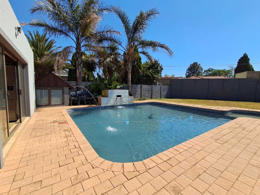 3 Bedroom Property for Sale in Homestead Gauteng