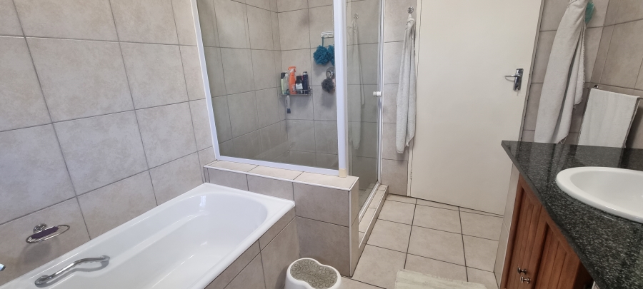 3 Bedroom Property for Sale in Fourways Gauteng