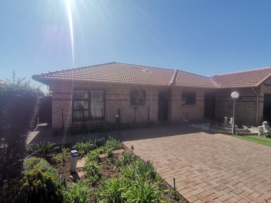 3 Bedroom Property for Sale in New Market Park Gauteng
