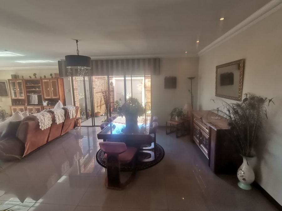 3 Bedroom Property for Sale in New Market Park Gauteng