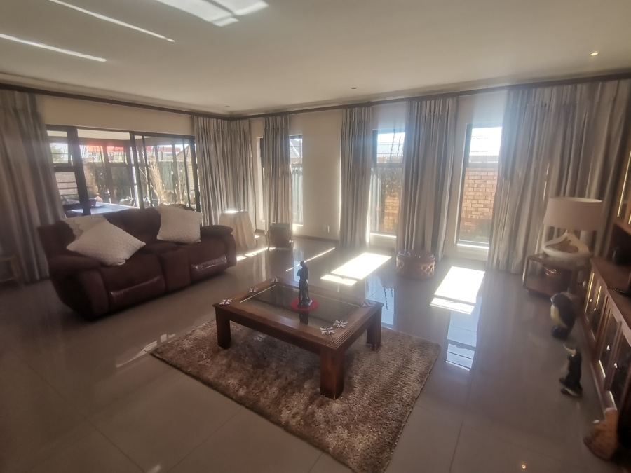 3 Bedroom Property for Sale in New Market Park Gauteng