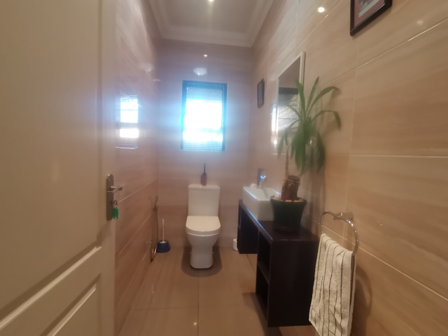 3 Bedroom Property for Sale in New Market Park Gauteng