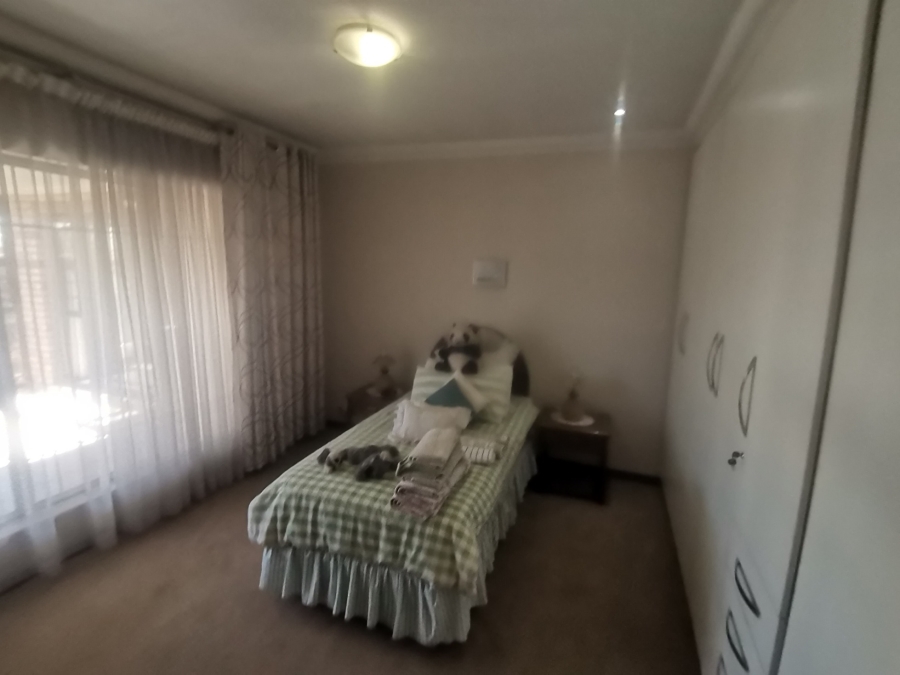 3 Bedroom Property for Sale in New Market Park Gauteng
