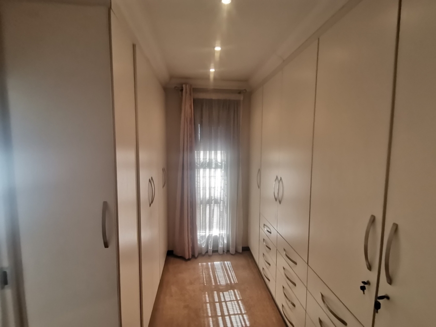 3 Bedroom Property for Sale in New Market Park Gauteng