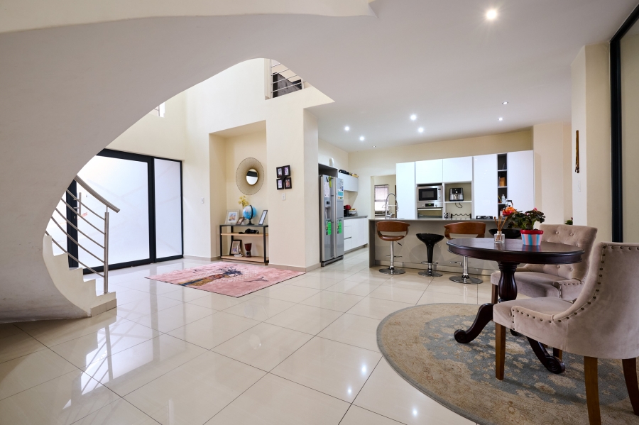 4 Bedroom Property for Sale in Waterfall Country Village Gauteng