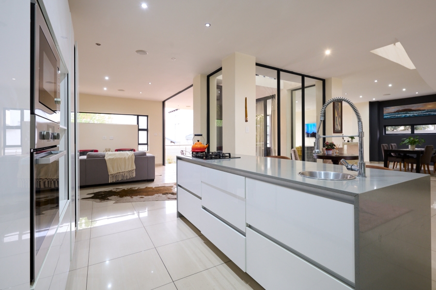 4 Bedroom Property for Sale in Waterfall Country Village Gauteng
