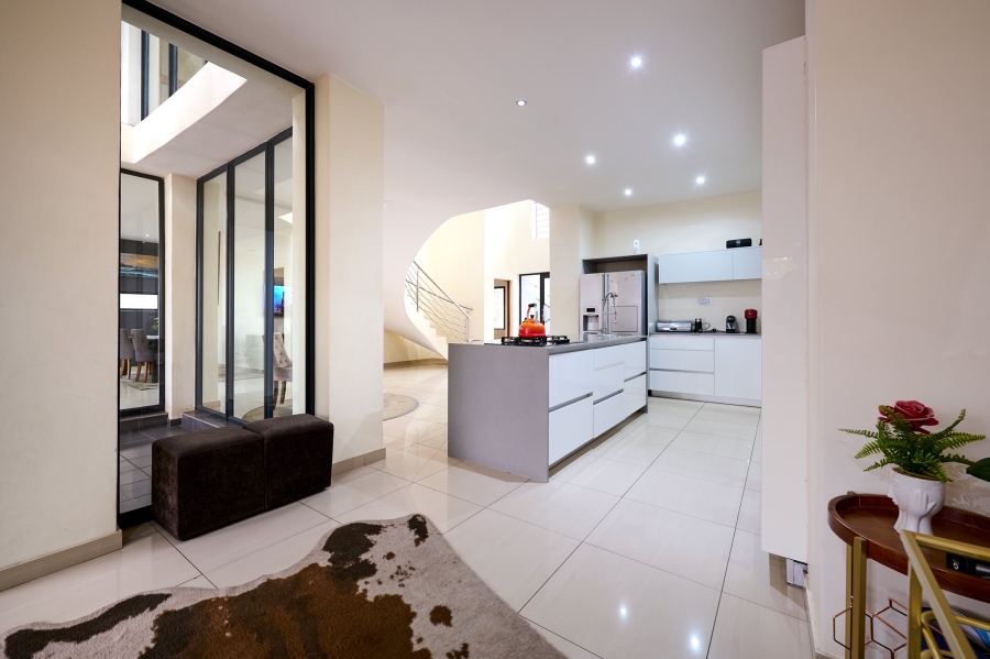 4 Bedroom Property for Sale in Waterfall Country Village Gauteng